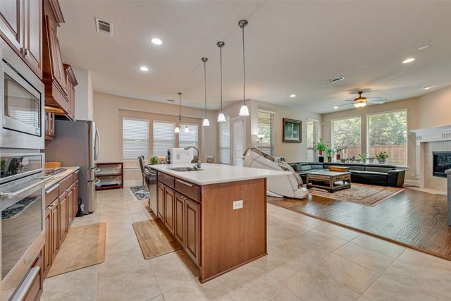 402 Ridgewood Drive, Lewisville, TX 75067