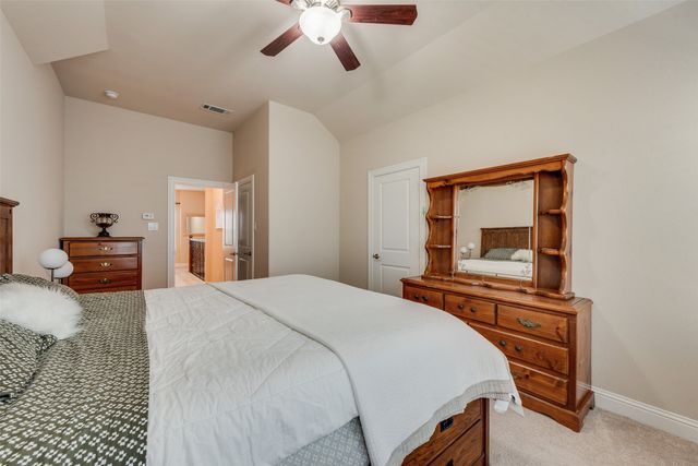 402 Ridgewood Drive, Lewisville, TX 75067