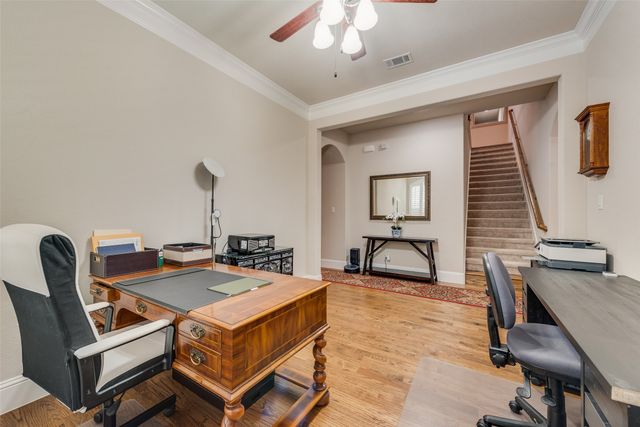 402 Ridgewood Drive, Lewisville, TX 75067
