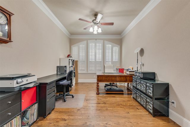 402 Ridgewood Drive, Lewisville, TX 75067
