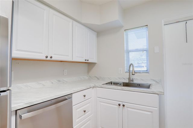 434 E ESTHER STREET, Orlando, FL 32806