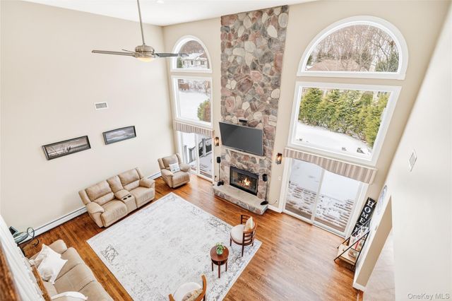 5 Beaver Pond Court, Stony Point, NY 10980