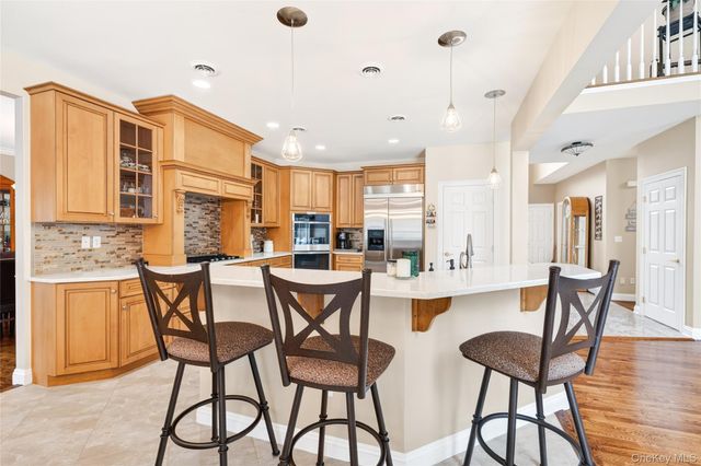 5 Beaver Pond Court, Stony Point, NY 10980