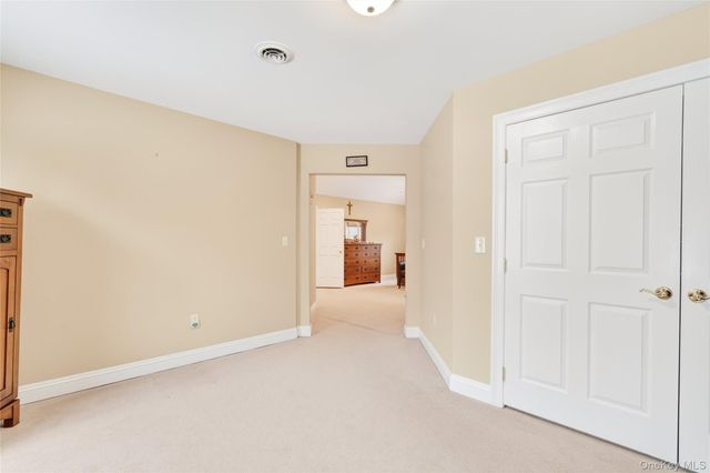 5 Beaver Pond Court, Stony Point, NY 10980