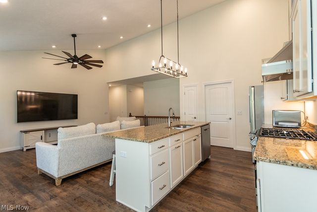 8418 Bedaos Drive, Willoughby, OH 44094