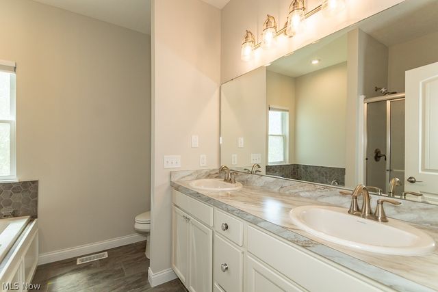 8418 Bedaos Drive, Willoughby, OH 44094