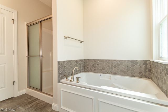 8418 Bedaos Drive, Willoughby, OH 44094