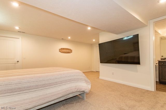 8418 Bedaos Drive, Willoughby, OH 44094