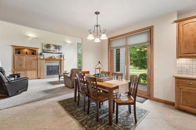 2917 E FALLCREEK LANE, Appleton, WI 54913