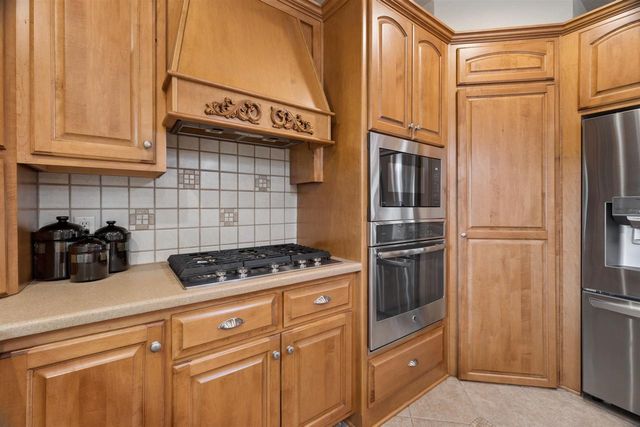 2917 E FALLCREEK LANE, Appleton, WI 54913