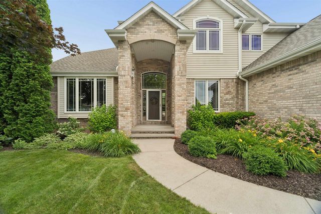 2917 E FALLCREEK LANE, Appleton, WI 54913
