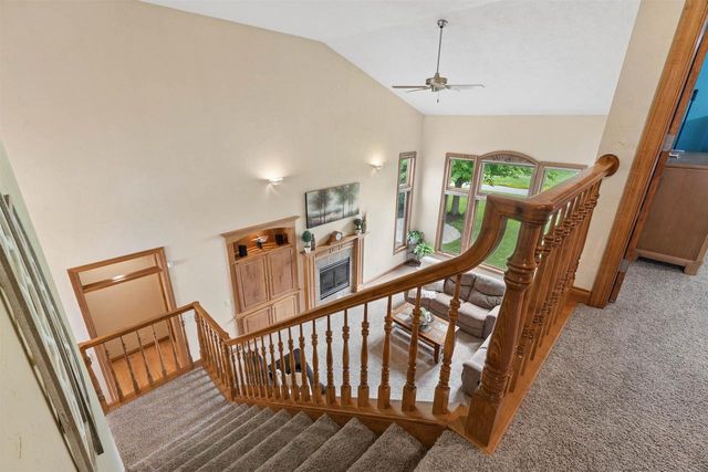 2917 E FALLCREEK LANE, Appleton, WI 54913