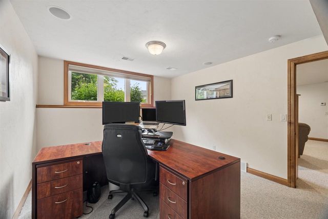 2917 E FALLCREEK LANE, Appleton, WI 54913