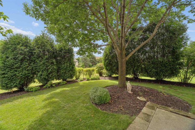 2917 E FALLCREEK LANE, Appleton, WI 54913