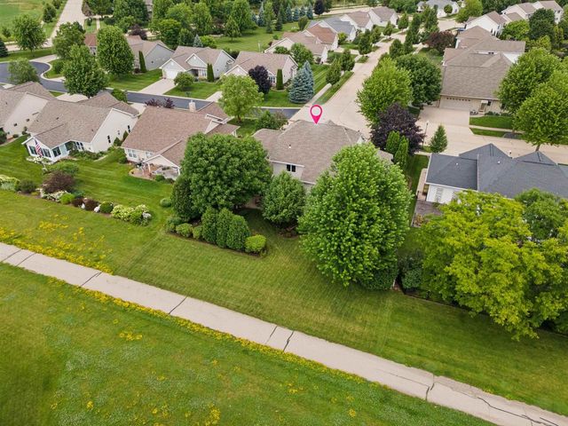2917 E FALLCREEK LANE, Appleton, WI 54913