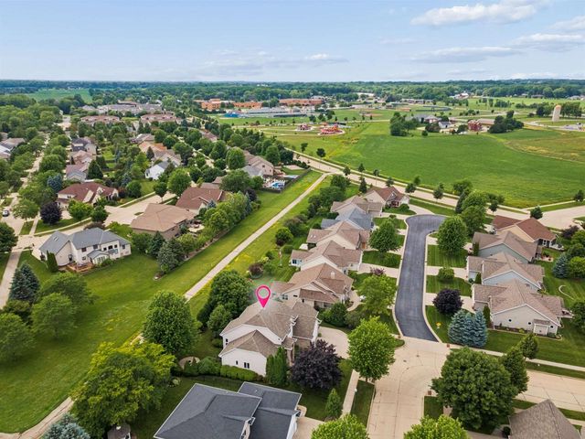2917 E FALLCREEK LANE, Appleton, WI 54913