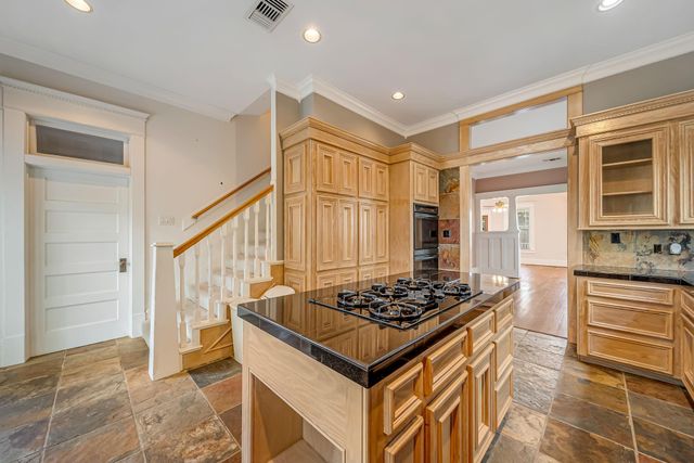 2009 Arlington Street, Houston, TX 77008