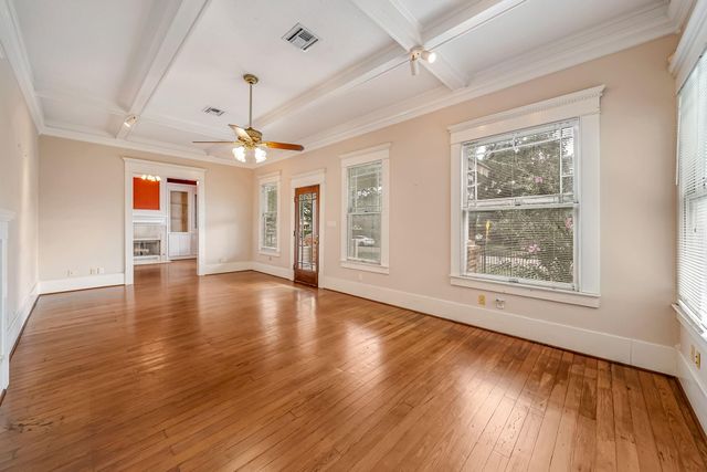 2009 Arlington Street, Houston, TX 77008