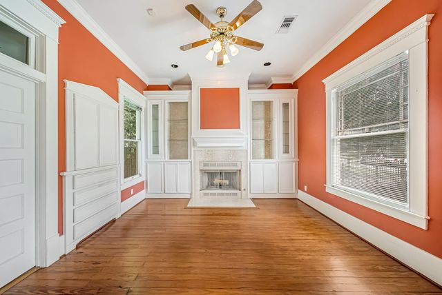 2009 Arlington Street, Houston, TX 77008