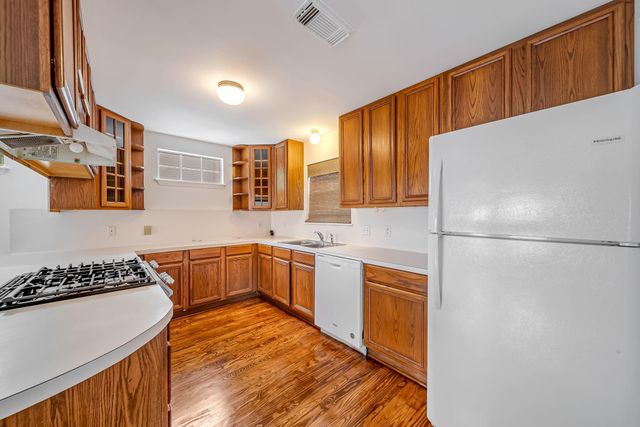 2009 Arlington Street, Houston, TX 77008