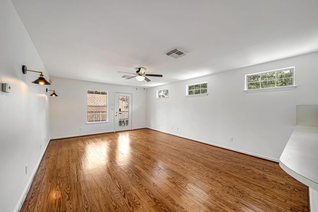 2009 Arlington Street, Houston, TX 77008