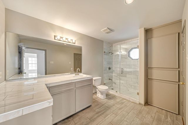 2009 Arlington Street, Houston, TX 77008