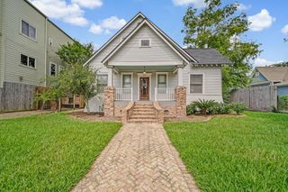 2009 Arlington Street, Houston, TX 77008