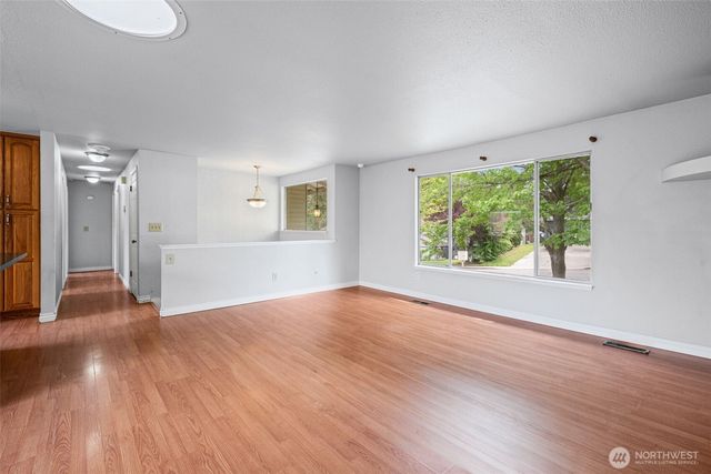 12220 SE 217th Place, Kent, WA 98031