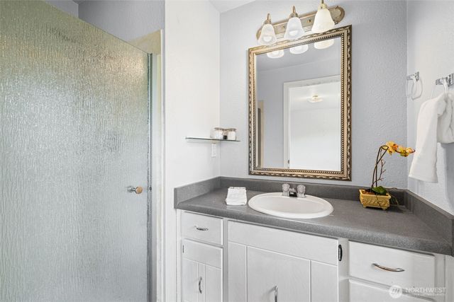 12220 SE 217th Place, Kent, WA 98031