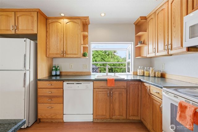 12220 SE 217th Place, Kent, WA 98031