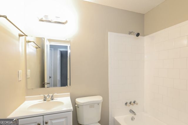 8270 Attleboro Drive, Jonesboro, GA 30238