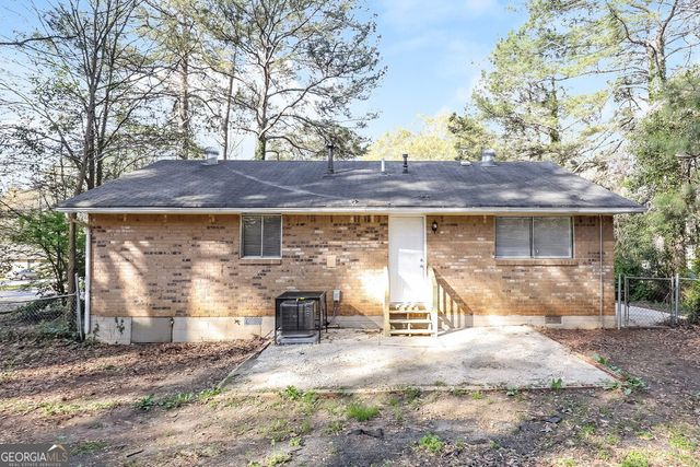 8270 Attleboro Drive, Jonesboro, GA 30238