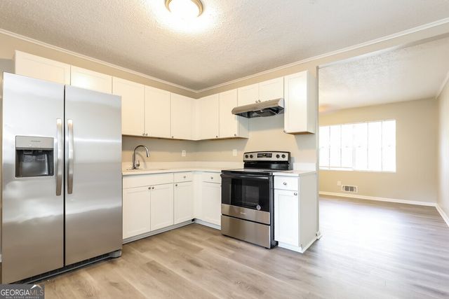 8270 Attleboro Drive, Jonesboro, GA 30238