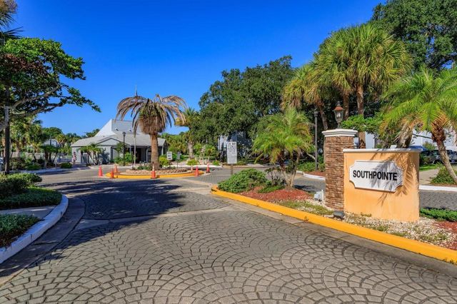 3676 SOUTHPOINTE DRIVE U2, Orlando, FL 32822
