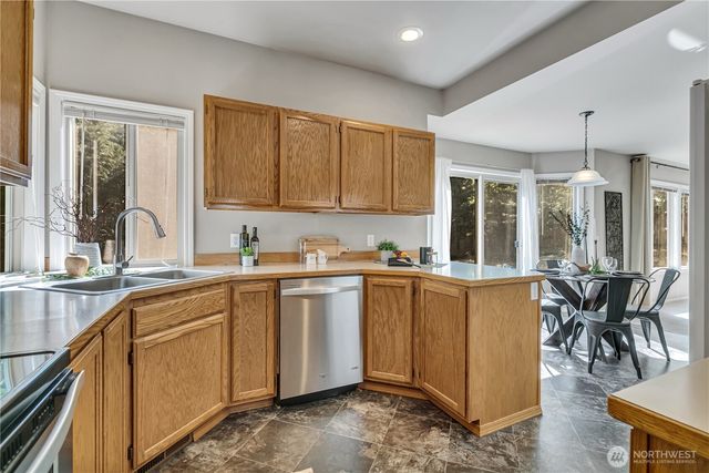 4004 70th Avenue NW, Gig Harbor, WA 98335