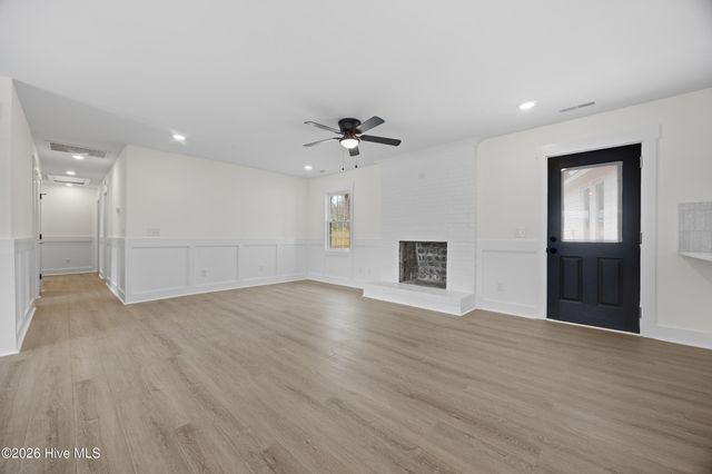 355 Sabra Drive, Wilmington, NC 28405