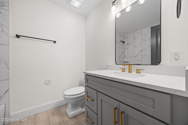 355 Sabra Drive, Wilmington, NC 28405