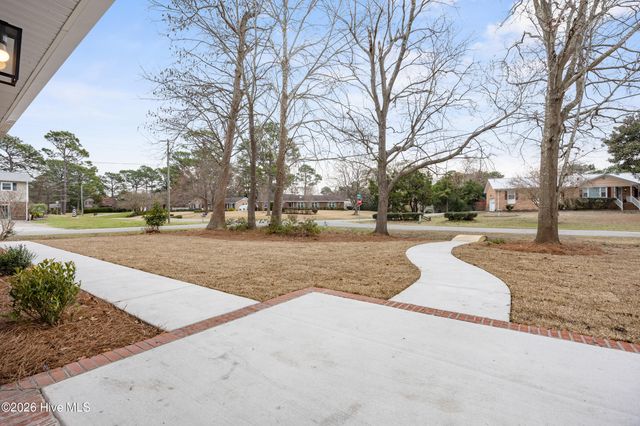 355 Sabra Drive, Wilmington, NC 28405