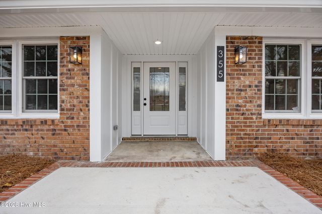 355 Sabra Drive, Wilmington, NC 28405