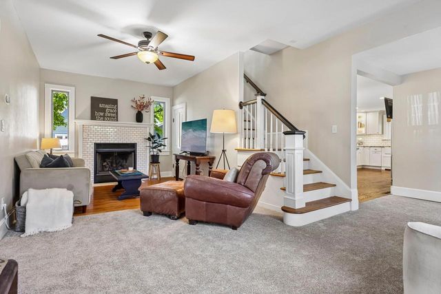 676 Summit Avenue, Oconomowoc, WI 53066