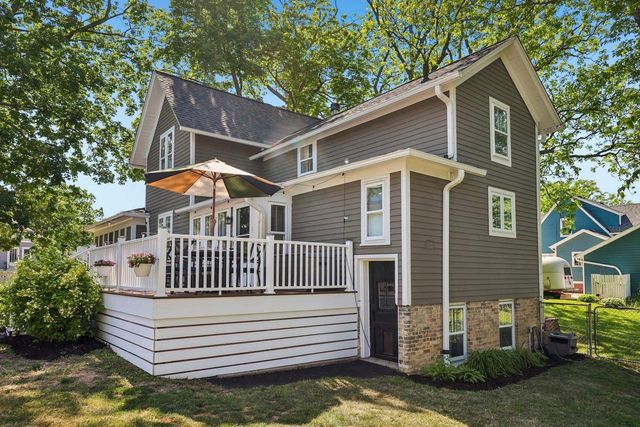 676 Summit Avenue, Oconomowoc, WI 53066