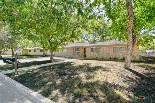 1236 Rivercrest Drive, New Braunfels, TX 78130