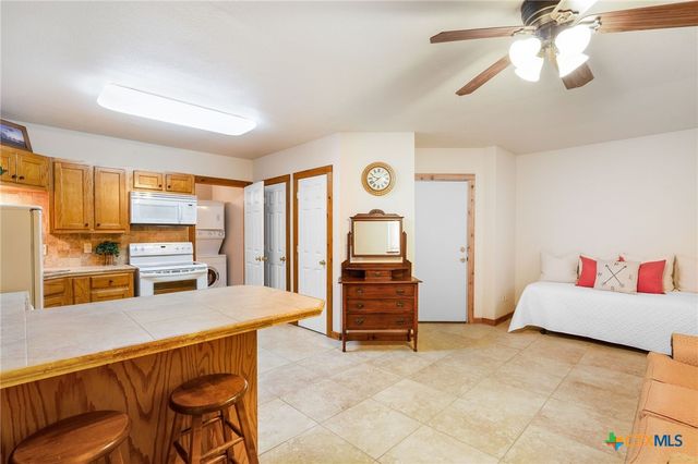 1236 Rivercrest Drive, New Braunfels, TX 78130