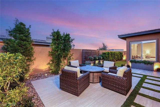 6652 Titanium Crest Street, Las Vegas, NV 89148