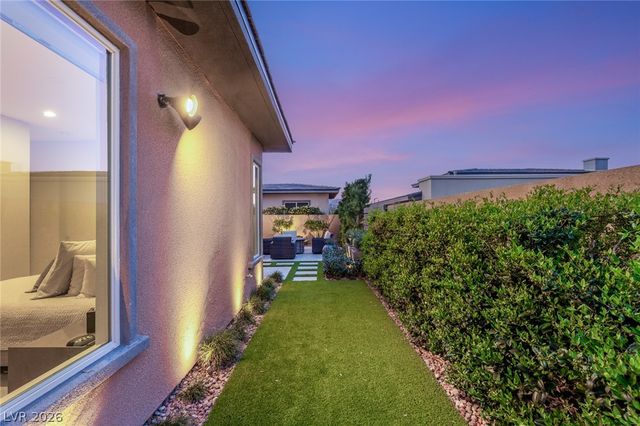 6652 Titanium Crest Street, Las Vegas, NV 89148