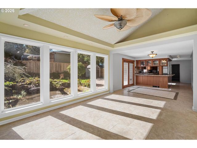 994 Nw WALLULA Ave, Gresham, OR 97030