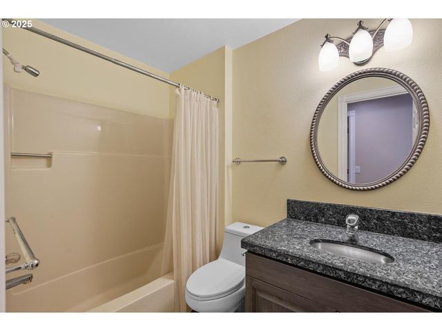 994 Nw WALLULA Ave, Gresham, OR 97030