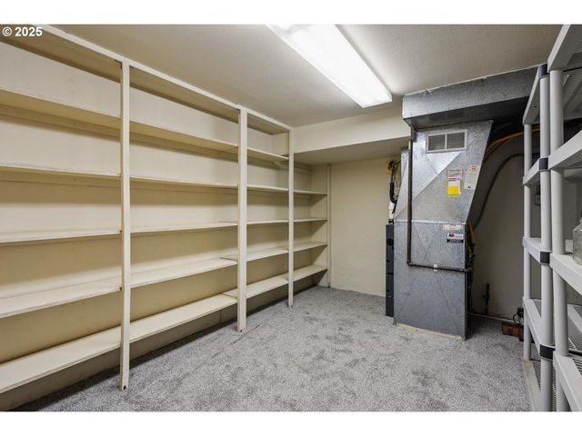 994 Nw WALLULA Ave, Gresham, OR 97030