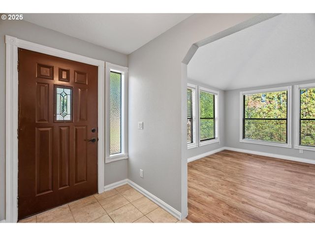 994 Nw WALLULA Ave, Gresham, OR 97030