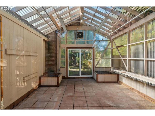 994 Nw WALLULA Ave, Gresham, OR 97030